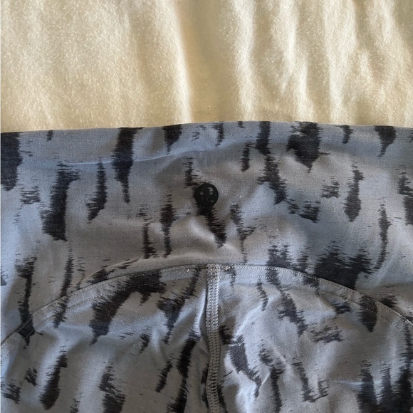 Lululemon leggings - Picture 3 of 5
